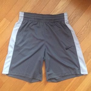 Nike small women’s basketball shorts